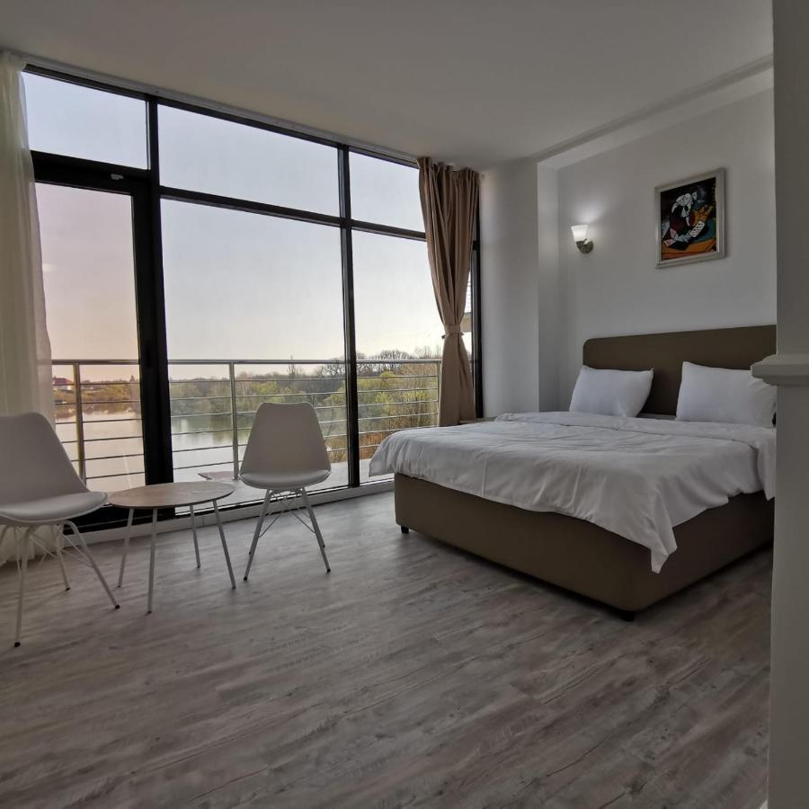 Hotel Zimbru Snagov Tincabesti Buitenkant foto