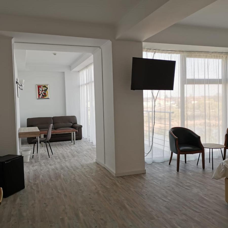 Hotel Zimbru Snagov Tincabesti Buitenkant foto