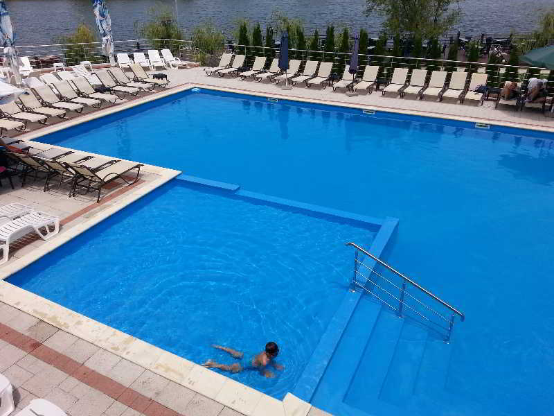 Hotel Zimbru Snagov Tincabesti Buitenkant foto